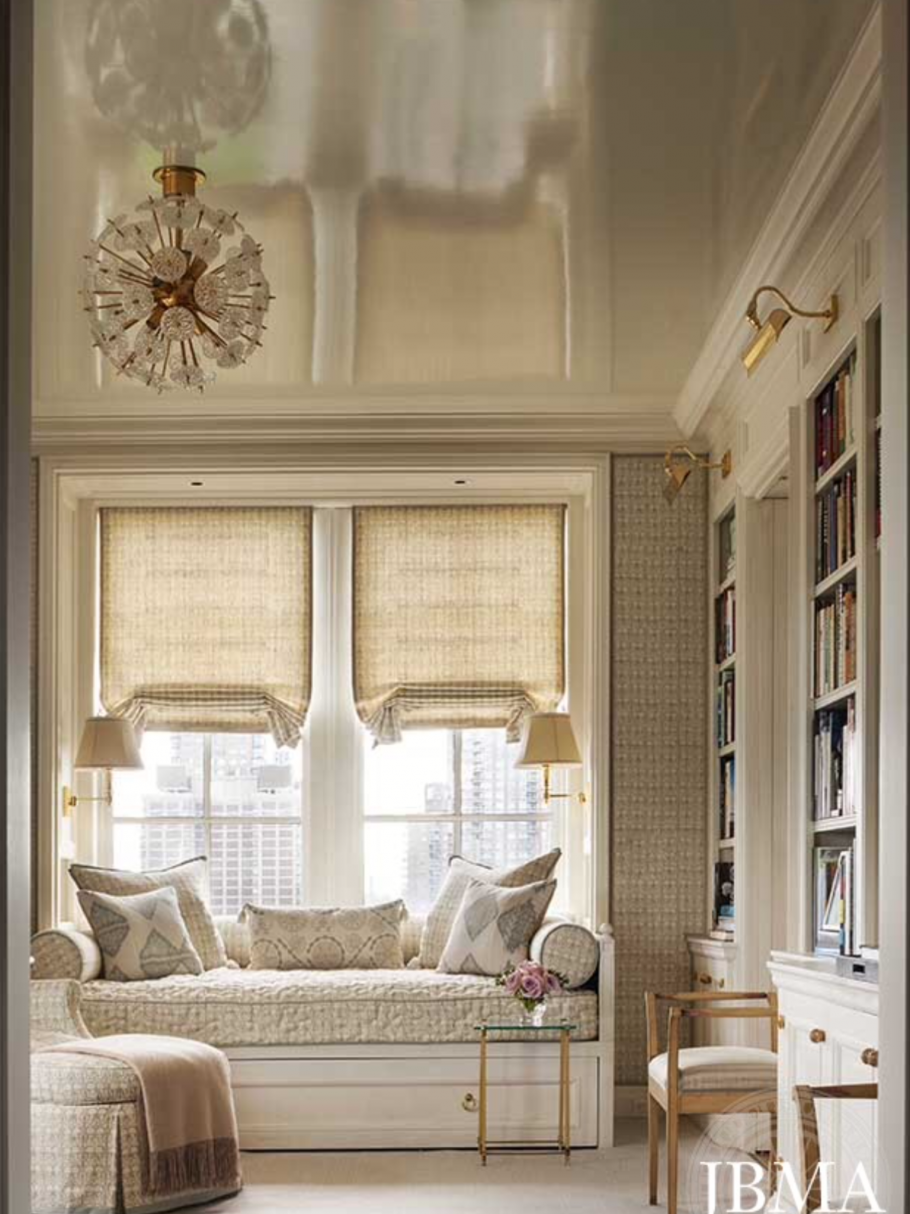 Шторы Laura Ashley красные