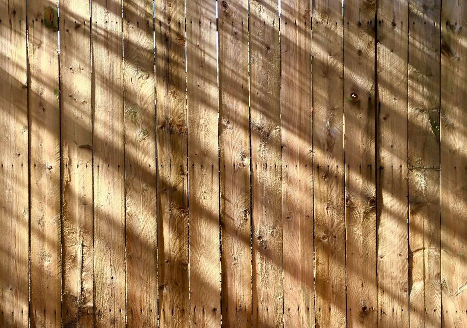 Деревянный забор фактура