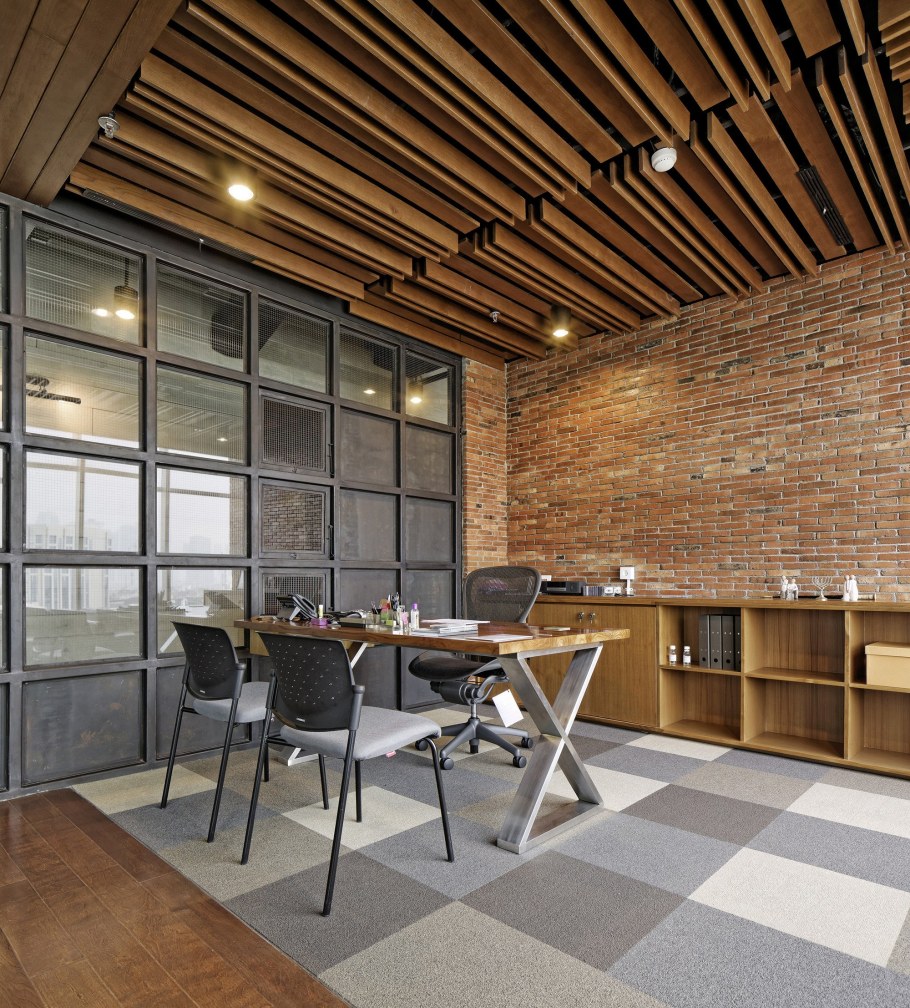 Офис интерьер лофт бетон