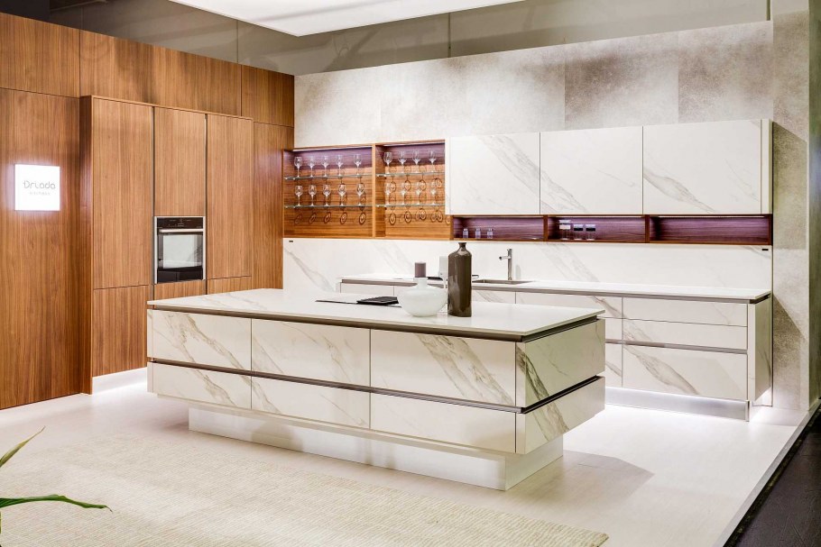 Кухня олива дуб сонома