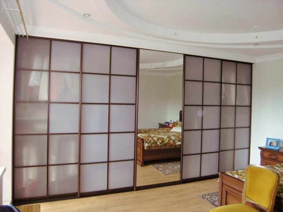 Шкаф гардеробный