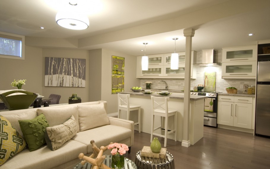 Интерьер кухни-гостиной в частном доме