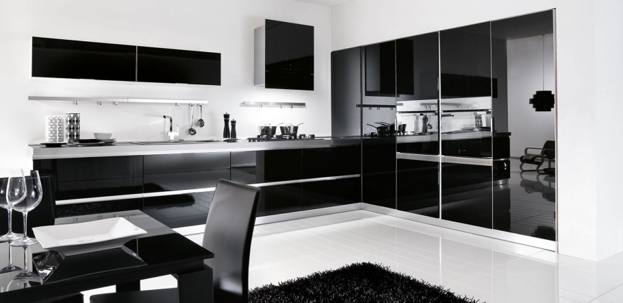 Кухонный гарнитур черно-белый