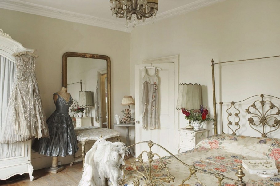 Интерьер спальни в стиле шебби Шик