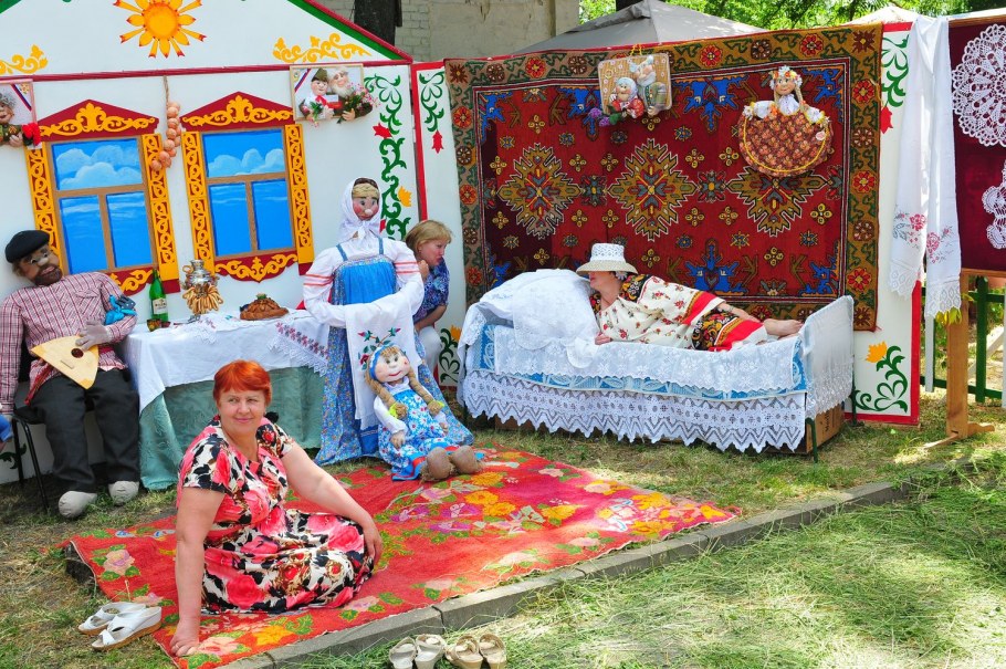 Сельские подворья на праздниках