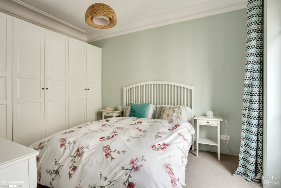 Комната в постельных тонах