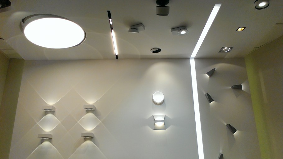 Arclux. Акцентный светильник для подсветки проёмов