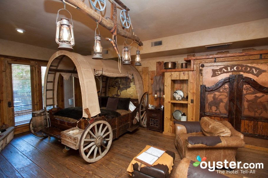 Бар в ковбойском стиле