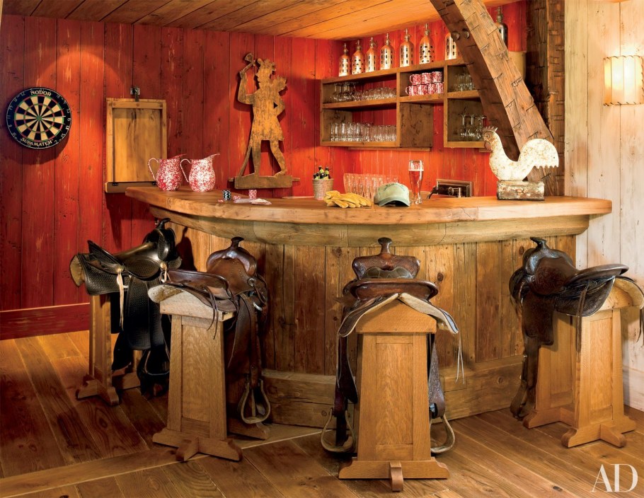 Двери салуна Saloon