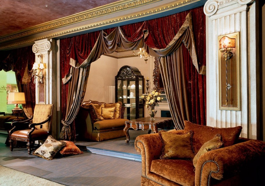 Шторы в дворцовом стиле