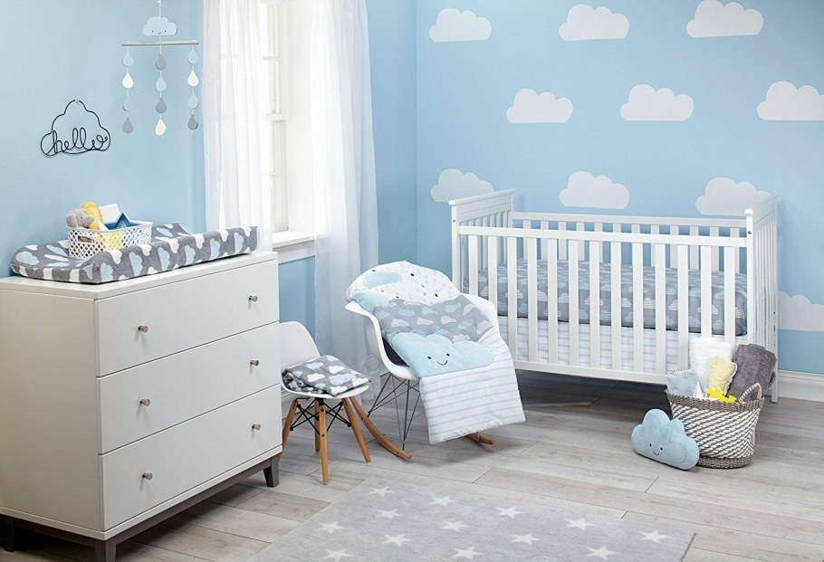 Бело голубая детская комната
