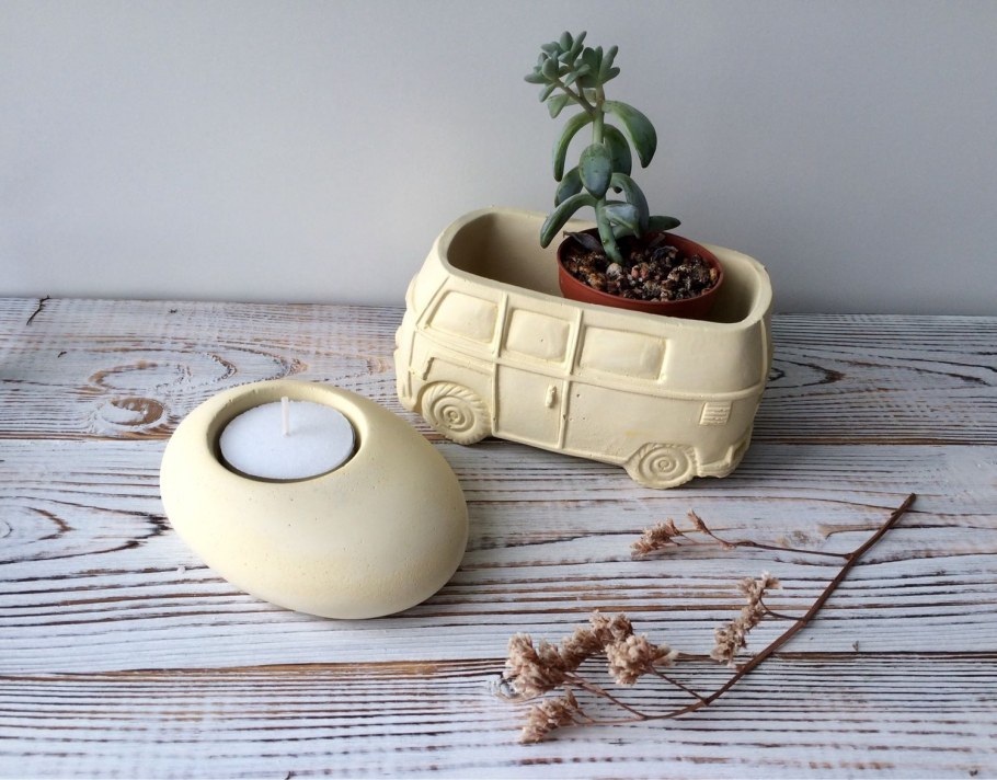 Подсвечник из алебастра