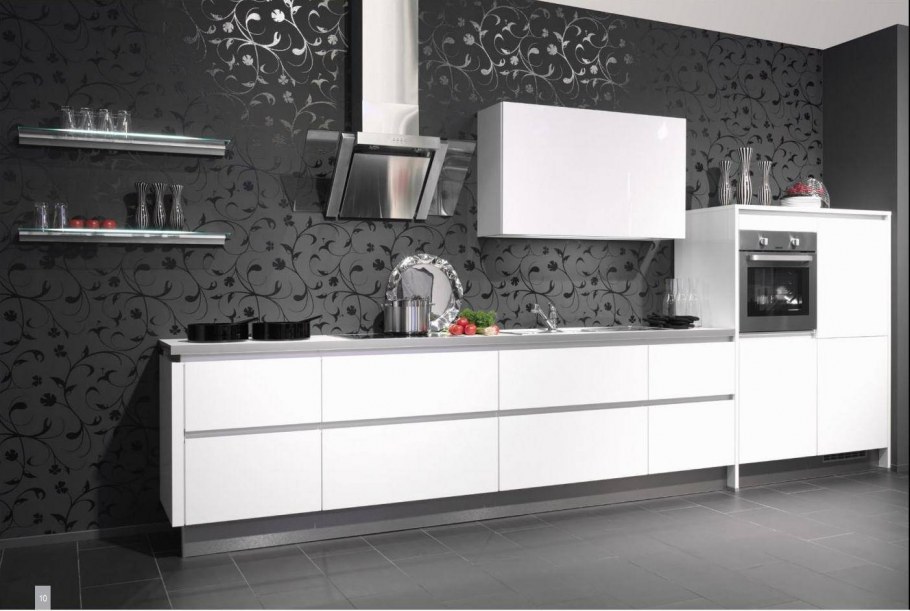 Обои для белого кухонного гарнитура