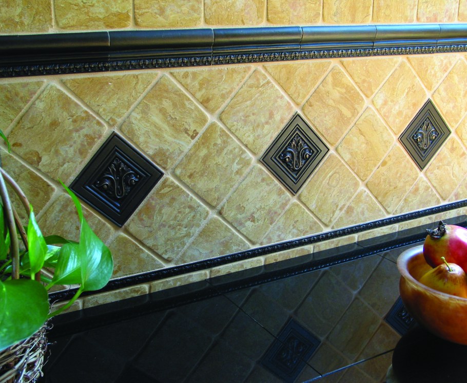 Отделка кухни кафелем