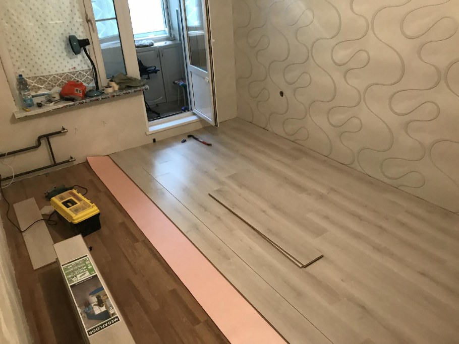 Укладка ламината