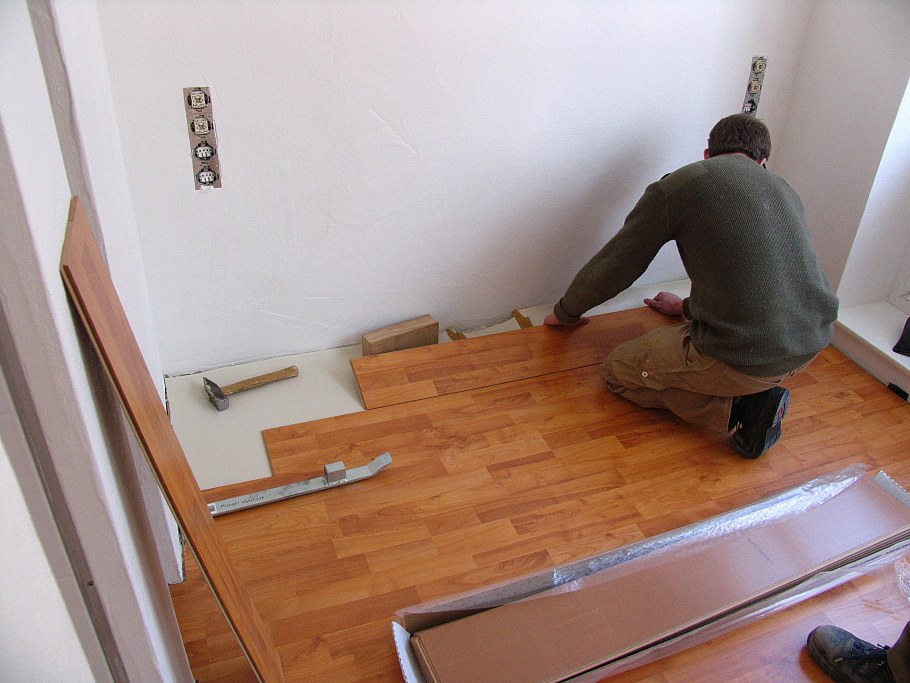 Пол линолеум