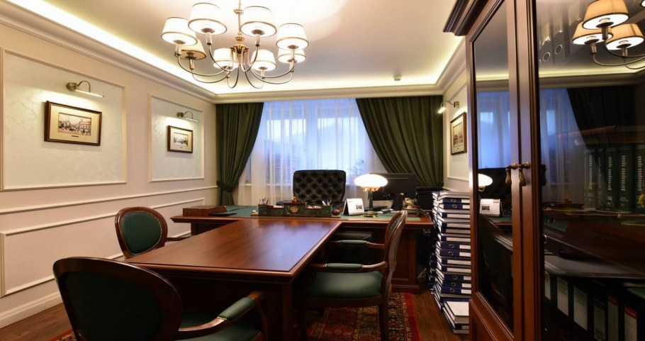 Интерьер кабинета нотариуса