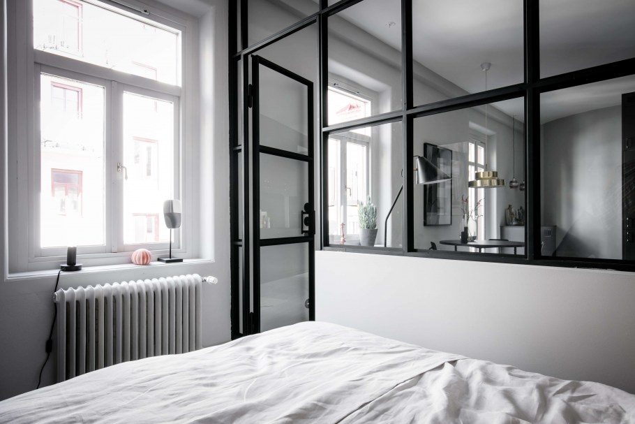 Раздвижная лофт перегородка телескопик