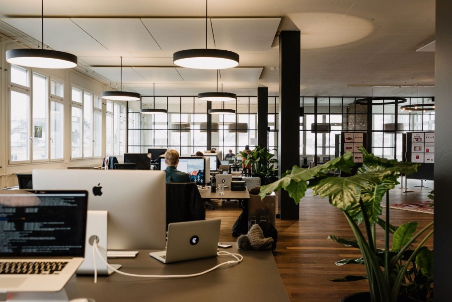 Освещение в офисе