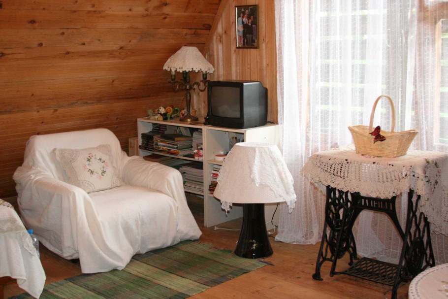 Интерьер дома в деревне