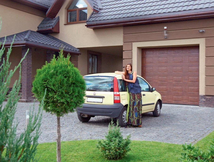 Гаражные секционные ворота ALUTECH trend