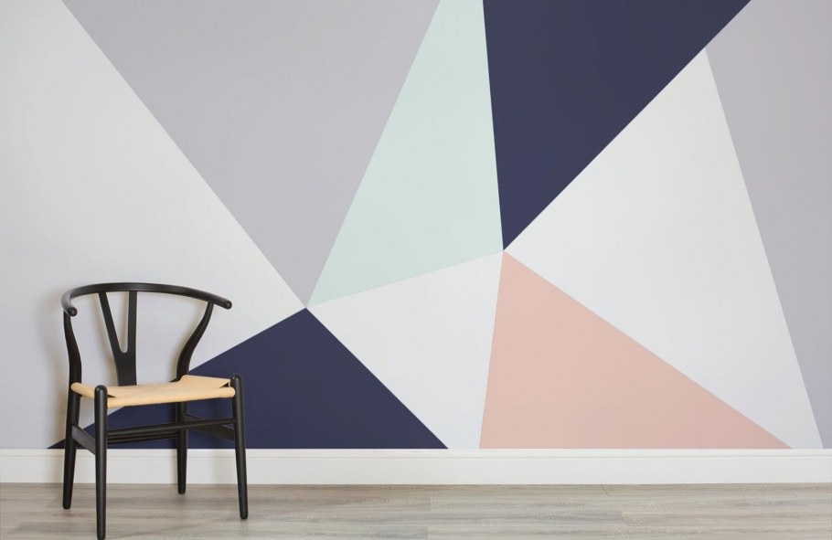 Покраска стен треугольниками