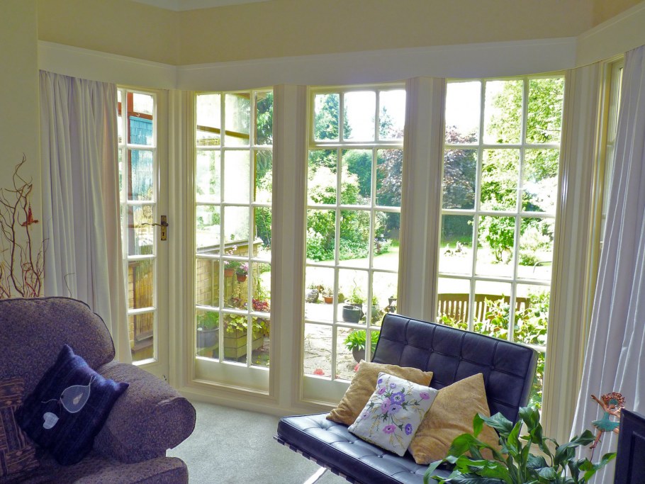 Красивые окна в гостиную