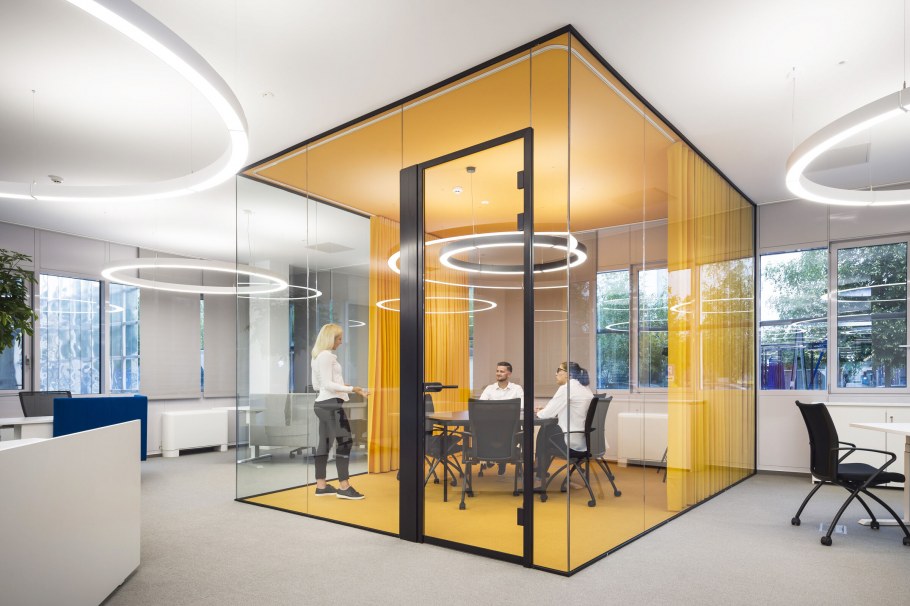 Промышленный интерьер предприятий