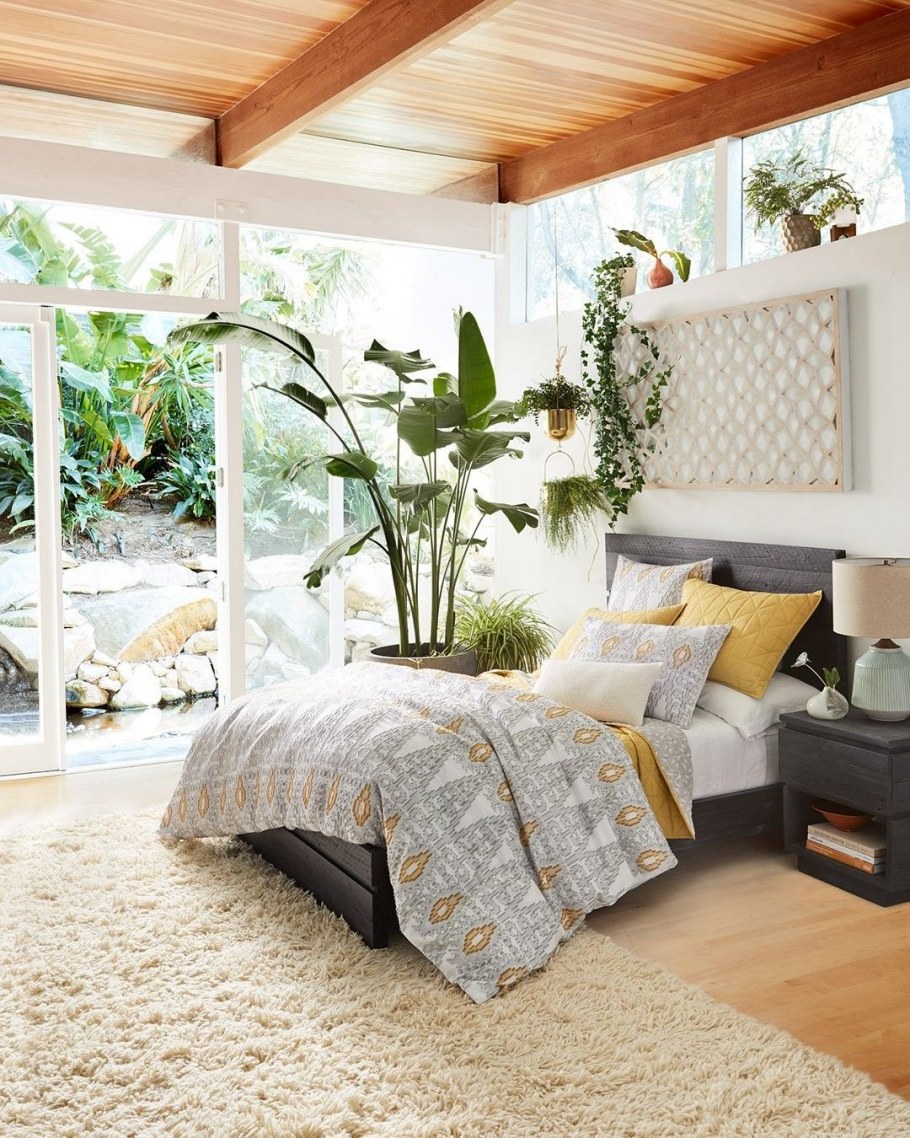 Спальня в стиле бунгало