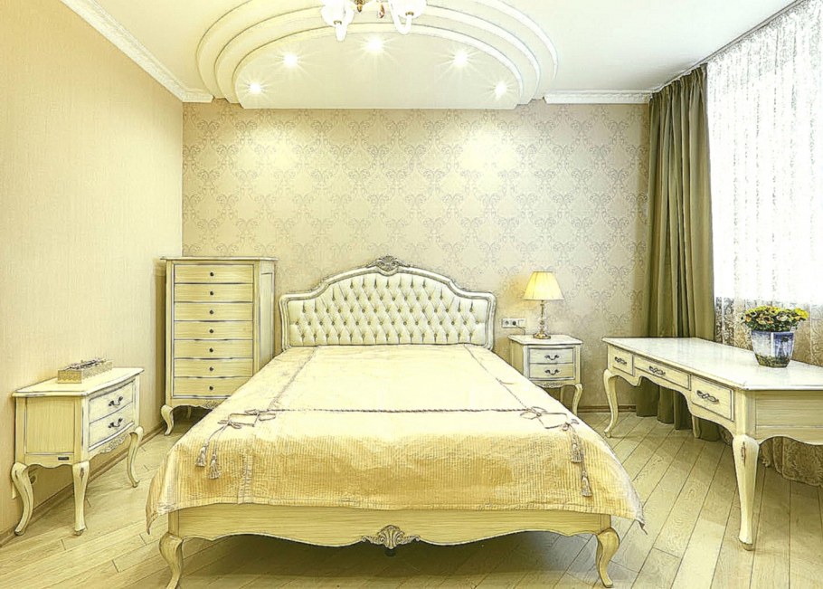 Спальня в светло золотых тонах