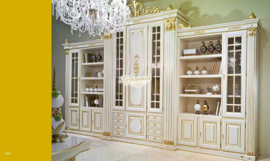 Итальянская стенка риомбини 1762 из массива