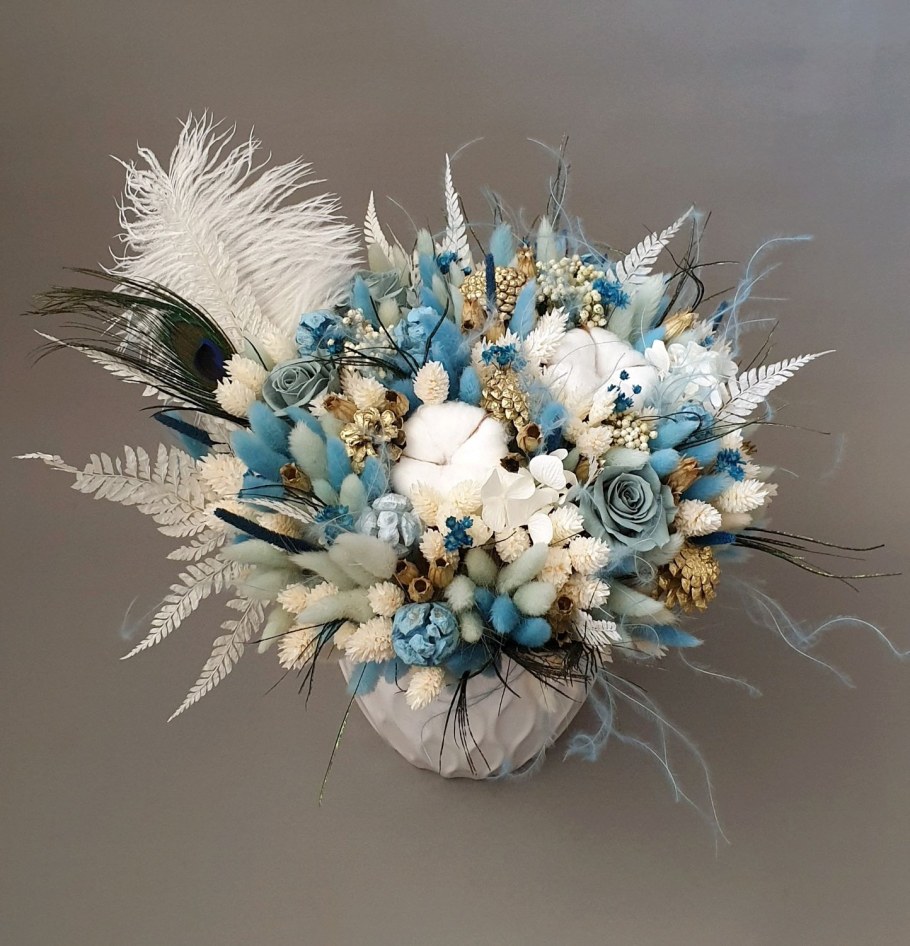 Композиции из сухоцветов