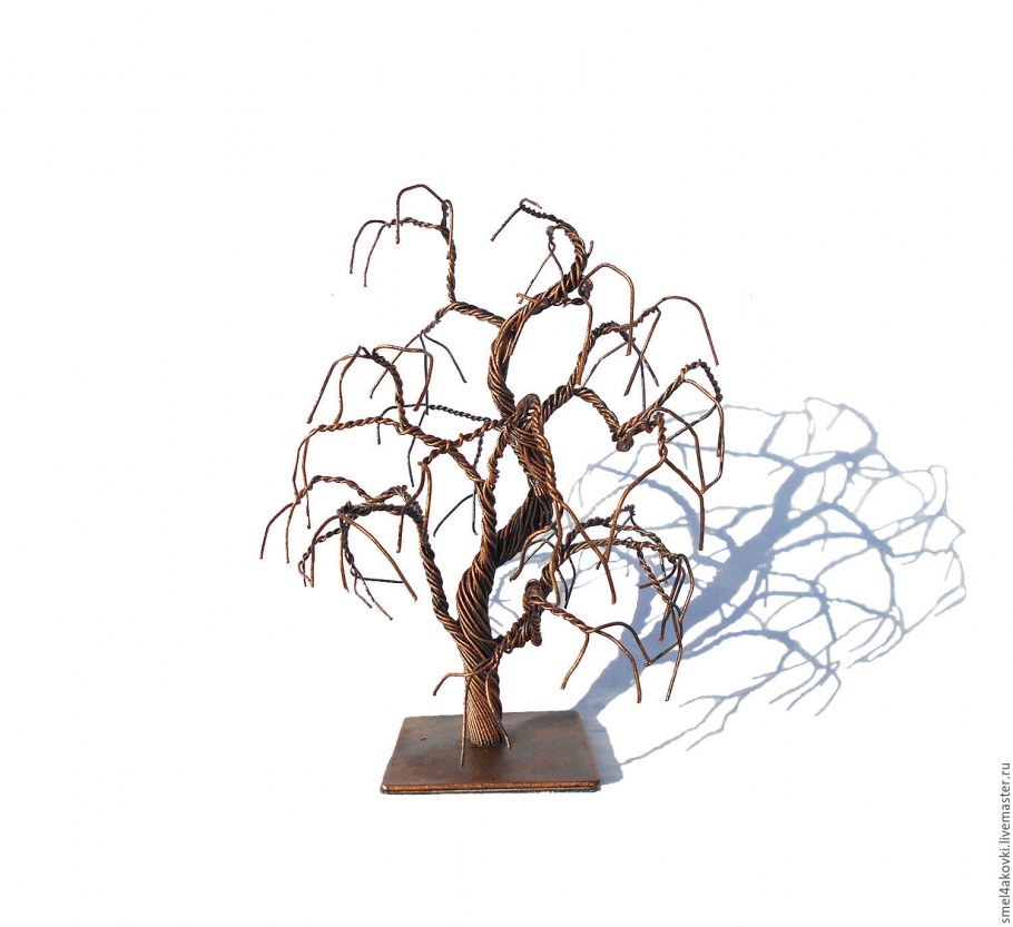 Металлическое дерево