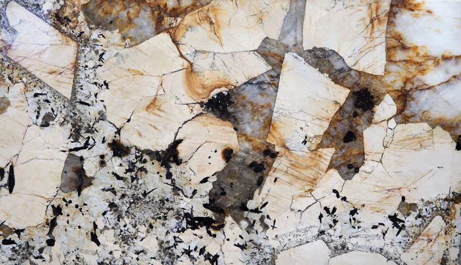 Мраморный стол сверху