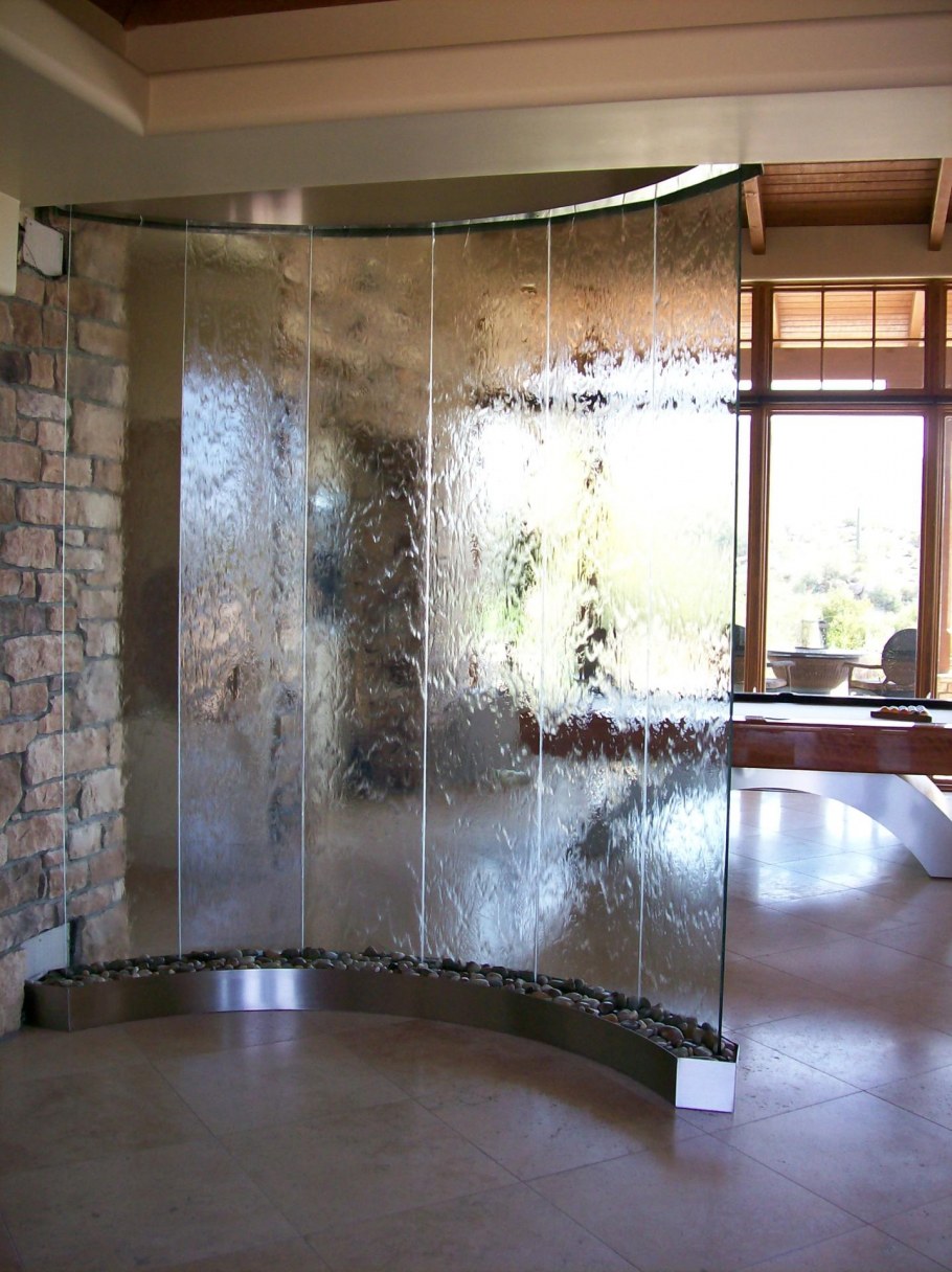 Стена водопад