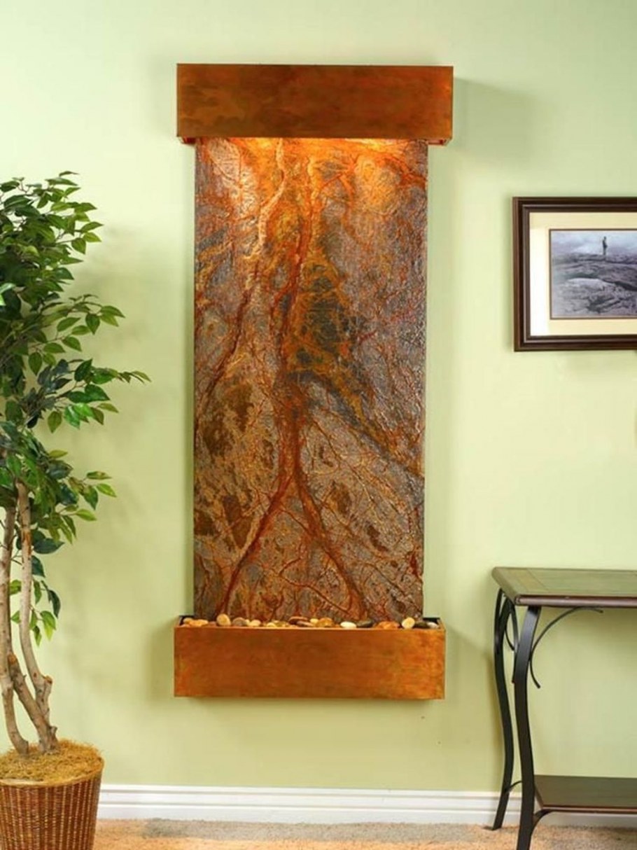 Настенный водопад