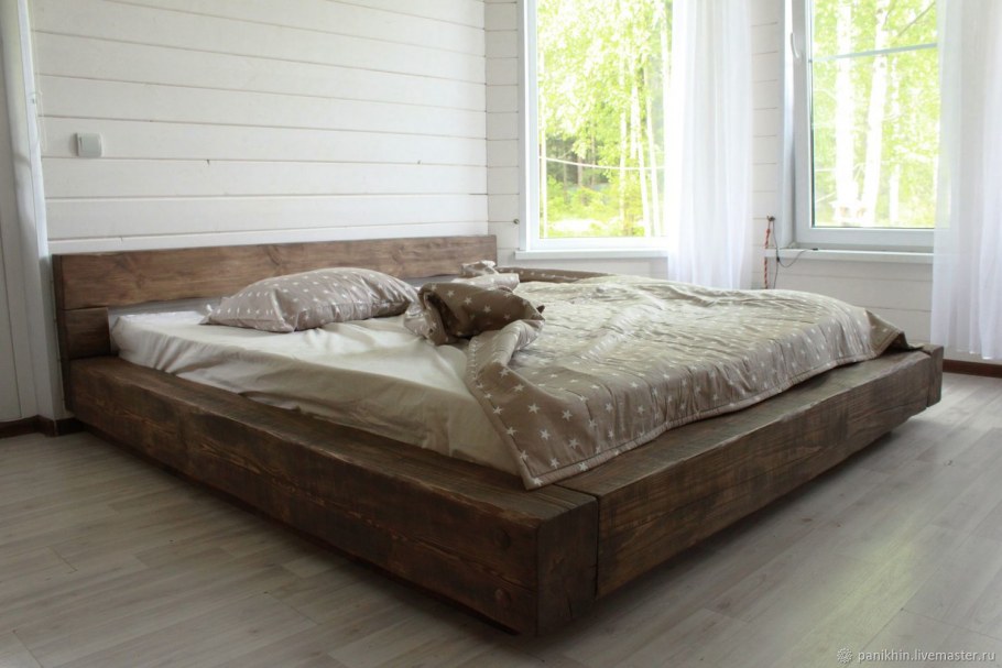 Кровать рустикальная из массива сосны Злата