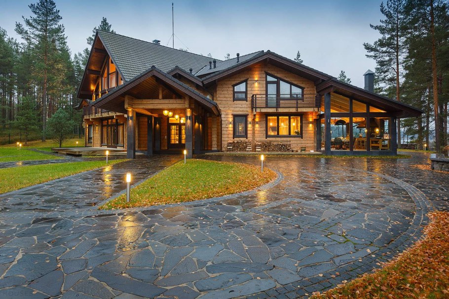 Дом из клееного бруса в Сосновом лесу