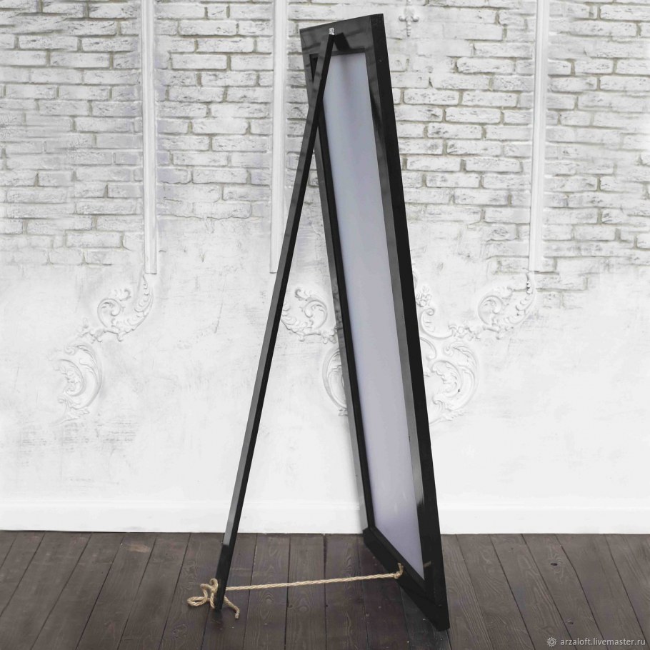 Зеркало напольное с вешалкой Umbra Design Hub bd-1512022