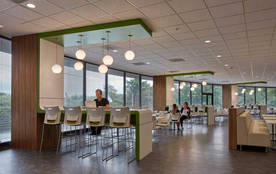 Столовая в офисе