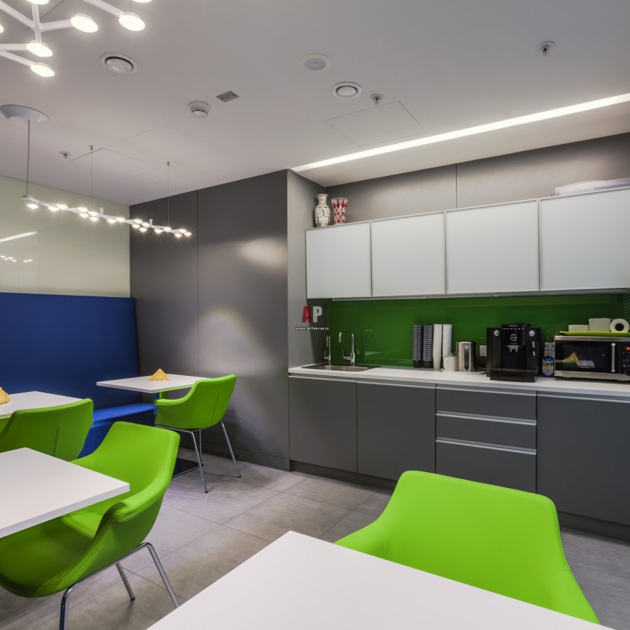 Офисная комната для приема пищи