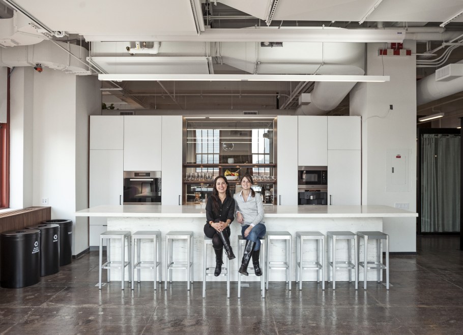 Интерьер офисной кухни