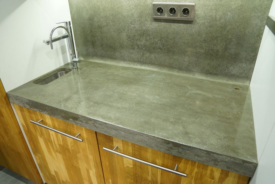 Противоударная защита стен