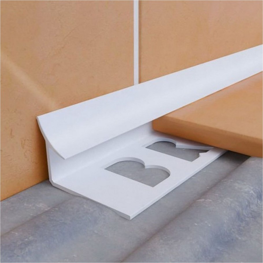 Угол из полированной латуни PROEDGE