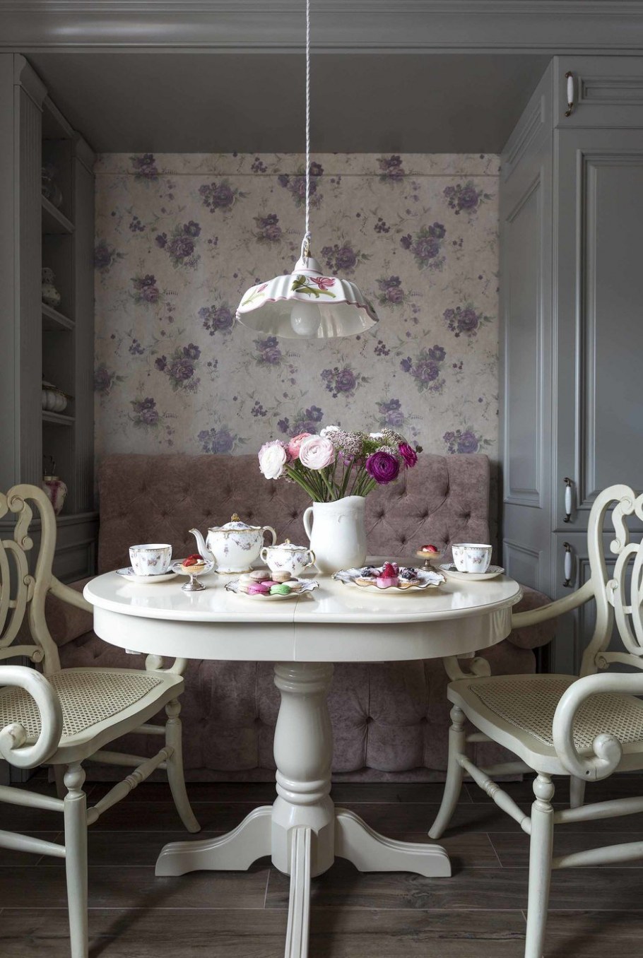 Обои в стиле шебби Шик купить для кухни