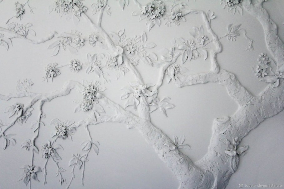 Лепнина на стенах