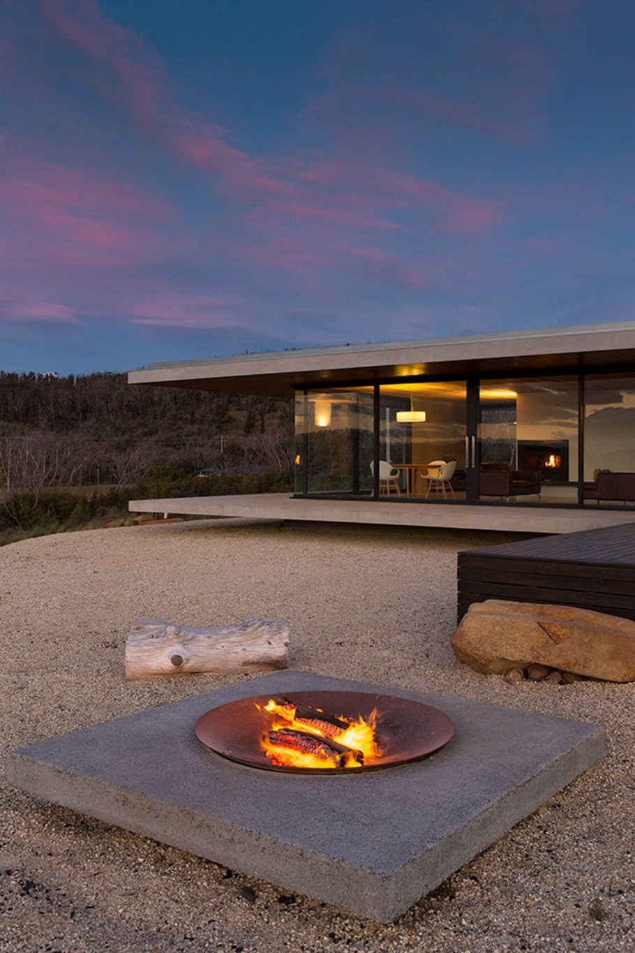 Кострище в современном стиле