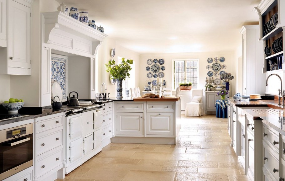 Белая кухня в стиле Кантри