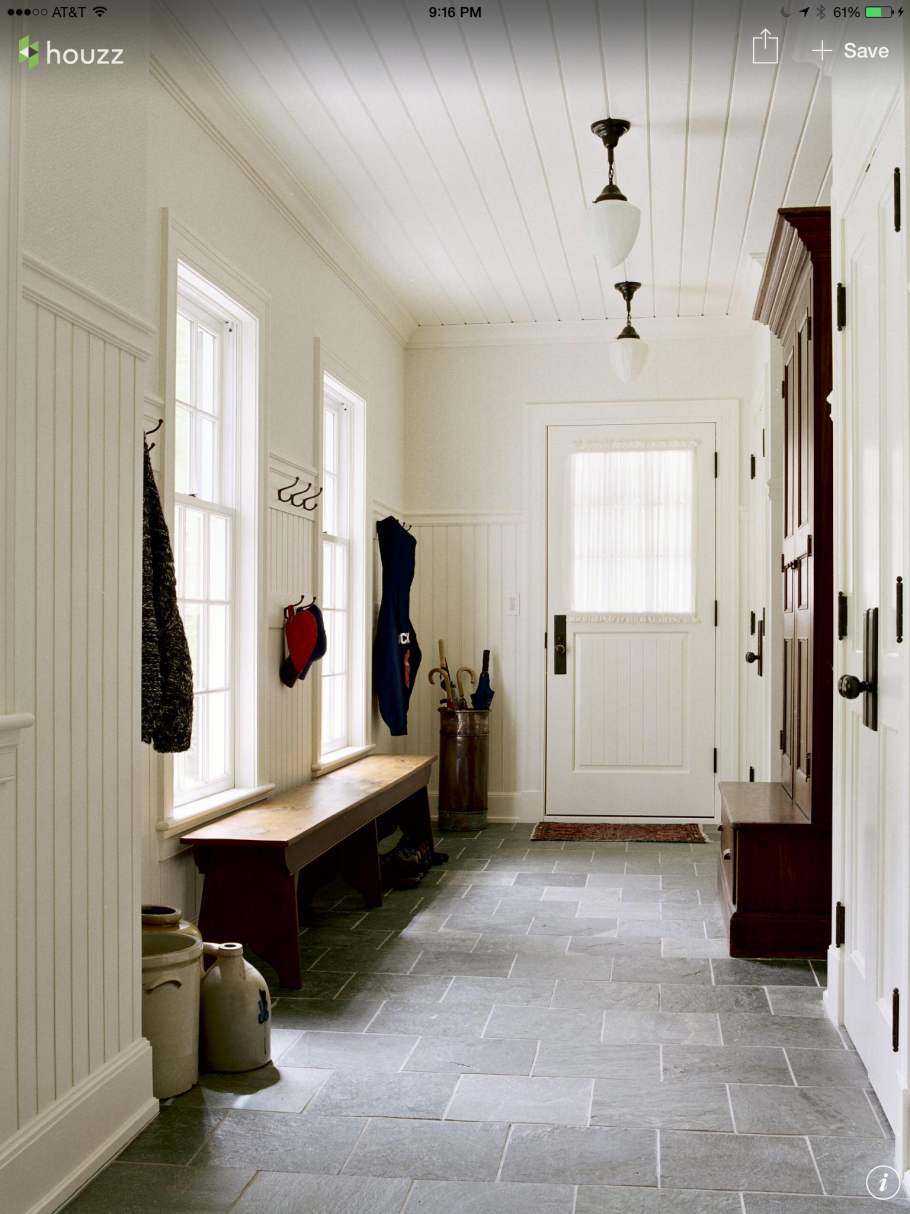 Белая прихожая