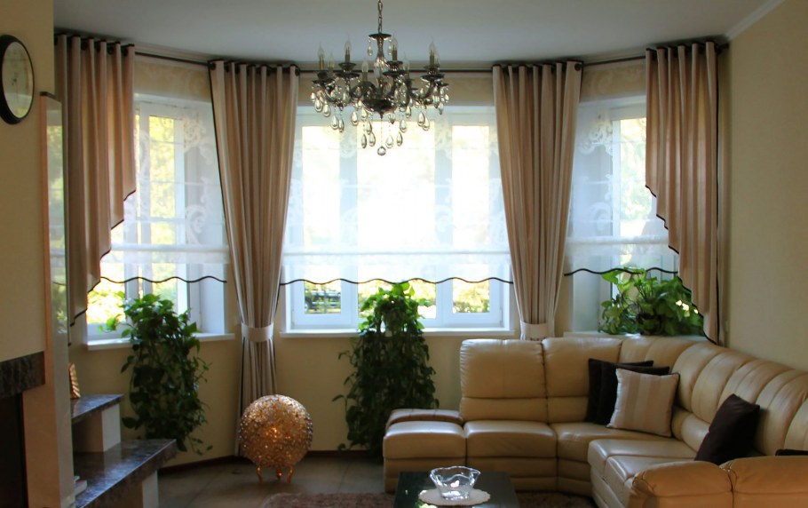 Шторы на эркерные окна